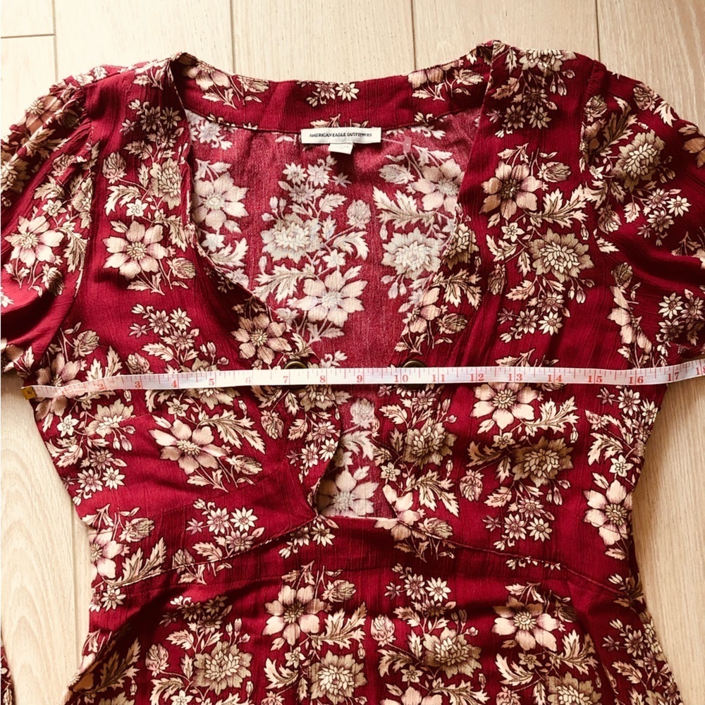American Eagle Outfitters Red Floral Viscose Dress - Picture 3 of 13